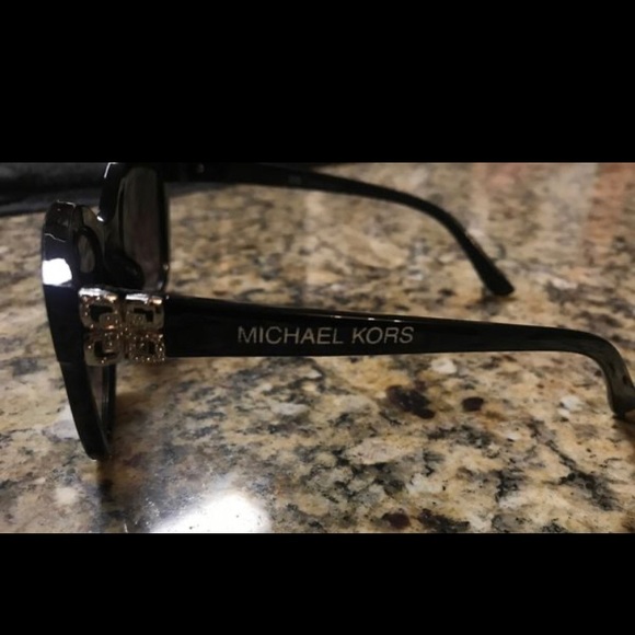 Mk sunglasses - Picture 2 of 2